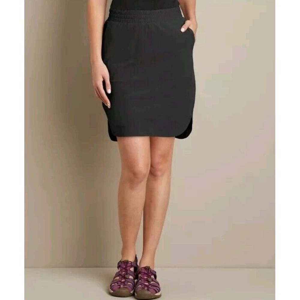 Duluth Trading Co Black Skort